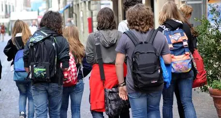 Dalla Regione 700mila euro per gli studenti che vogliono fare il quarto anno delle superiori all'estero