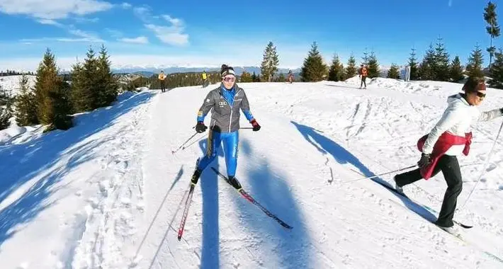 Caldo eccezionale in montagna, neve «bagnata» come a Pasqua