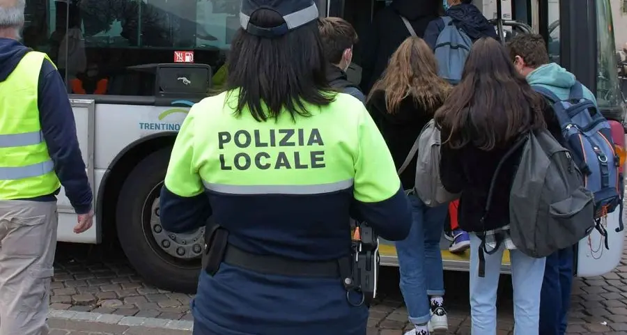 Egna rinforza la Polizia locale: la sicurezza in mano alle donne