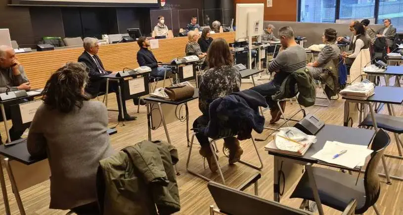 Caos sul parcheggio del Comune per i dipendenti: resterà gratis