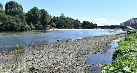 Mercalli: «Siccità e caldo: bisogna cambiare modello turistico e tipo di colture»