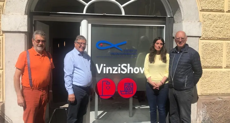 Docce, lavatrici e abiti: Bolzano tende la mano ai senzatetto