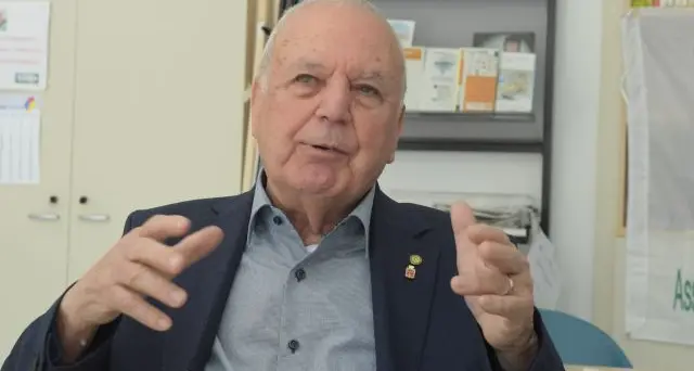 L'artificiere che disinnescava le bombe della seconda guerra mondiale: \"Ho 91 anni, se ne avessi venti di meno andrei in Ucraina a sminare\"
