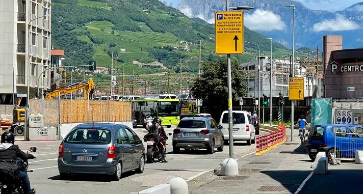 Bolzano, agosto da bollino rosso. Caramaschi ai sindaci: «Costretti a chiudere»