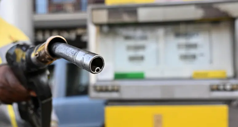 Caro prezzi: benzina e diesel in aumento, questi i prezzi medi nazionali