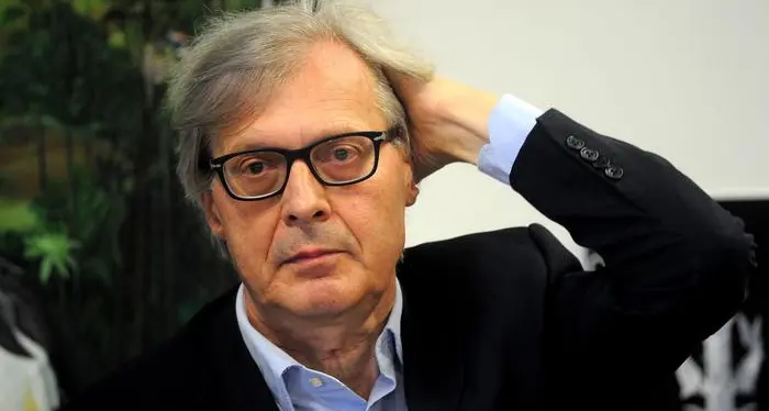 Sgarbi: “Non ho ricevuto avvisi e non ho rubato, Il Fatto mente, è diffamazione”