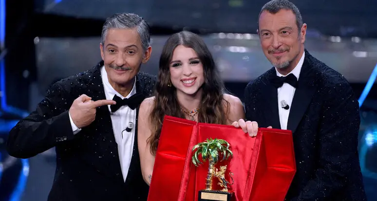 Angelina Mango trionfa al Festival di Sanremo con \"La noia\"