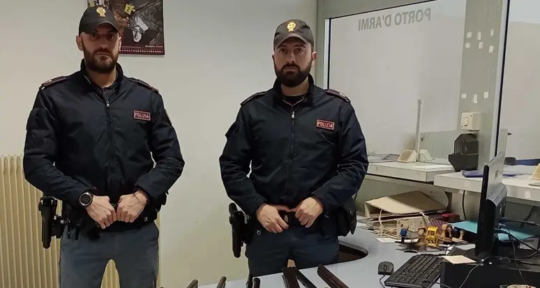 Uccide a fucilate un pastore australiano: gli sequestrano tutti i fucili