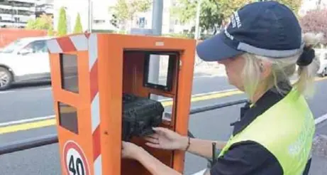 Via gli speed check dalla città, più controlli col laser