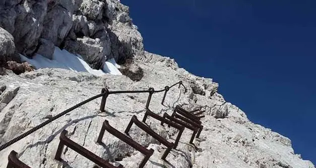 Bocchette Alte, la ferrata chiude dal 15 settembre per manutenzione: stop di un mese