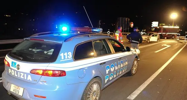 Auto viaggia contromano per chilometri sulla MeBo