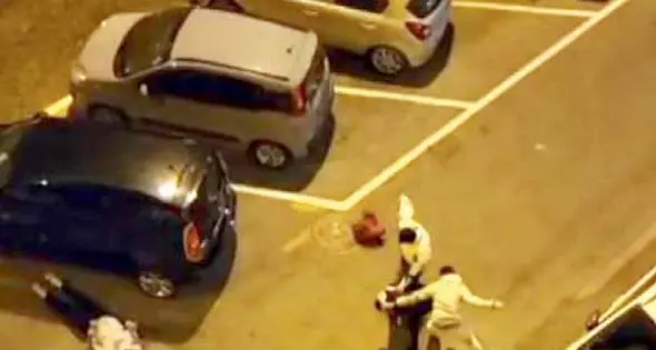 Trento, maxi rissa fra bande rivali: paura in centro storico
