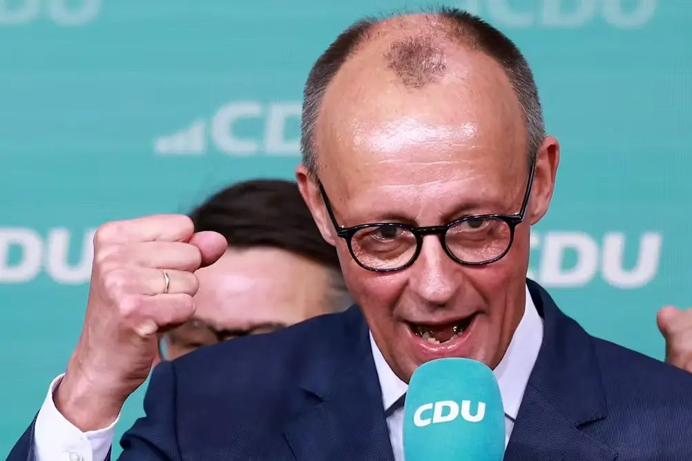 I tedeschi: \"Merz? Parla chiaro. Lo capiamo\"