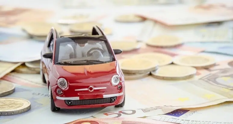 Assicurazioni auto, a Bolzano premi in calo del 5,7%: 470 euro medi