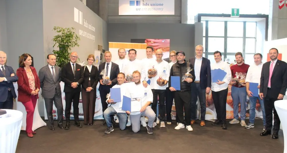 Panettoni artigianali altoatesini, oro e argento alla pasticceria Karin di Bolzano