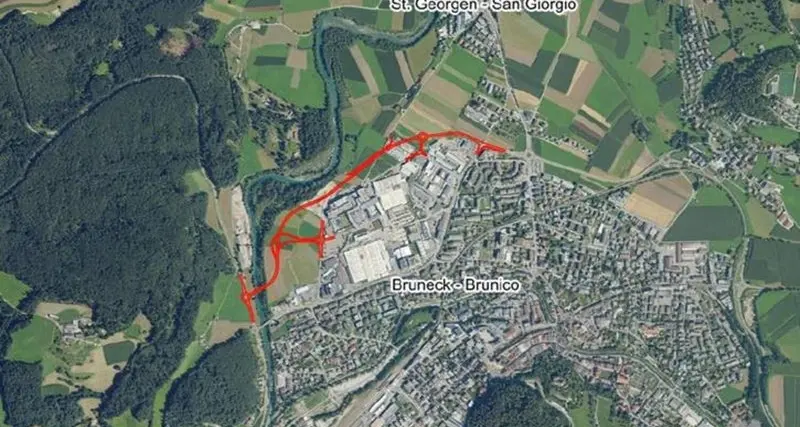 Nuovo anello nord di Brunico: via libera alla variazione urbanistica