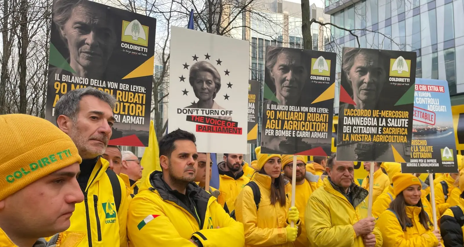 Cento agricoltori della Coldiretti dal Trentino Alto Adige a Bruxelles contro i tagli Ue