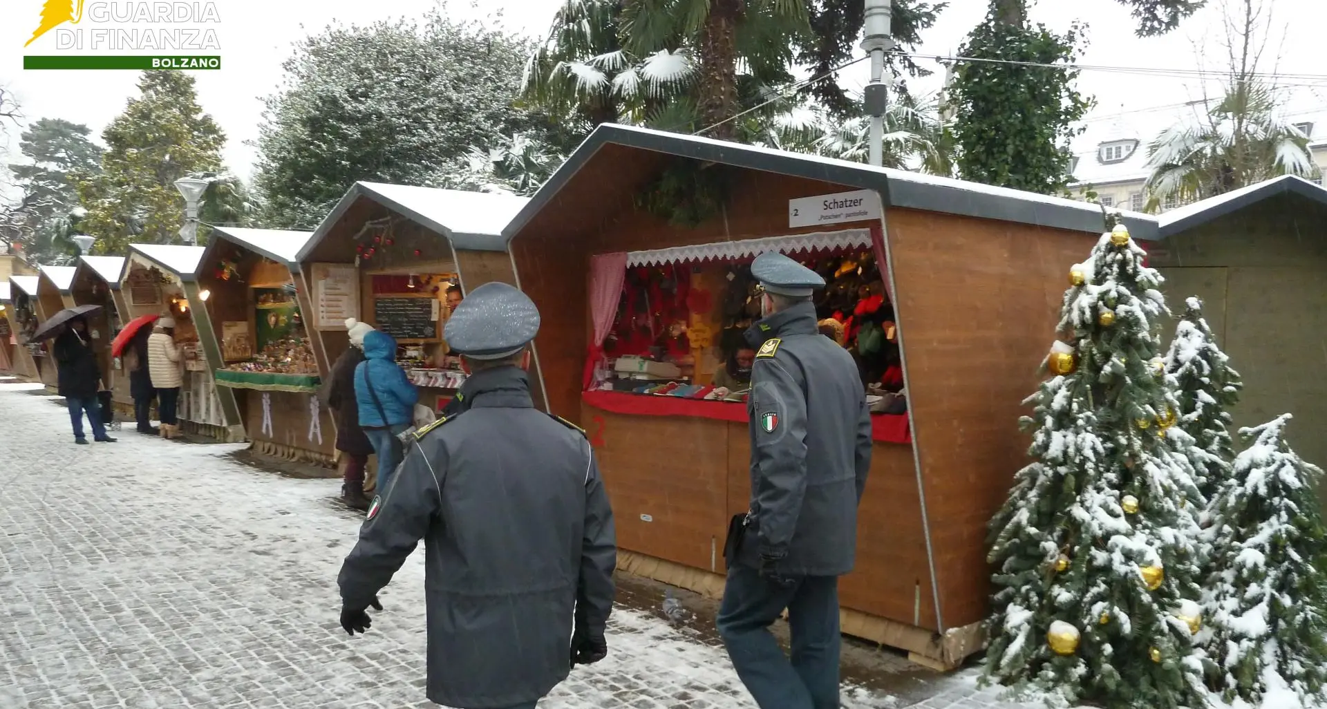 Feste sicure: 21 mila prodotti irregolari sequestrati dalla Finanza in Alto Adige