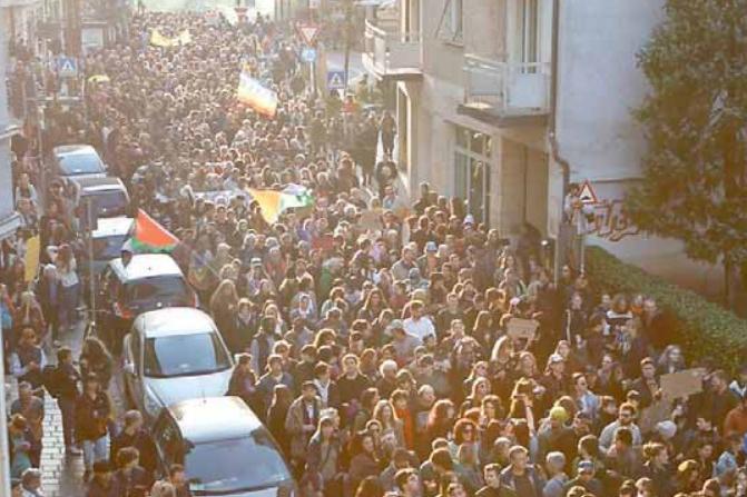 Corrarati ai 3mila del corteo contro il razzismo: «Adesso accoglieteli»