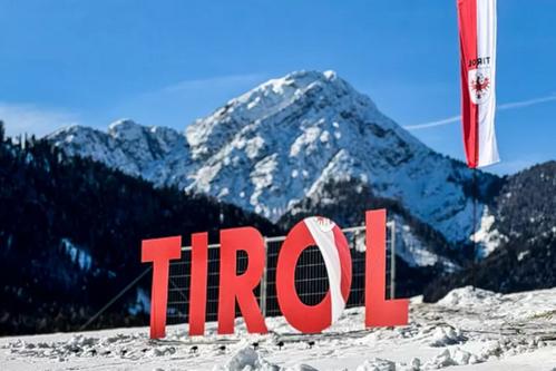 Vandoies, multa per la maxi scritta "Tirol": contestata la limitazione della libertà di espressione