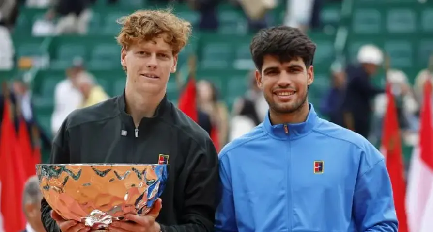 Sinner torna in vetta Atp, ma Alcaraz prova subito a riprendersi il trono