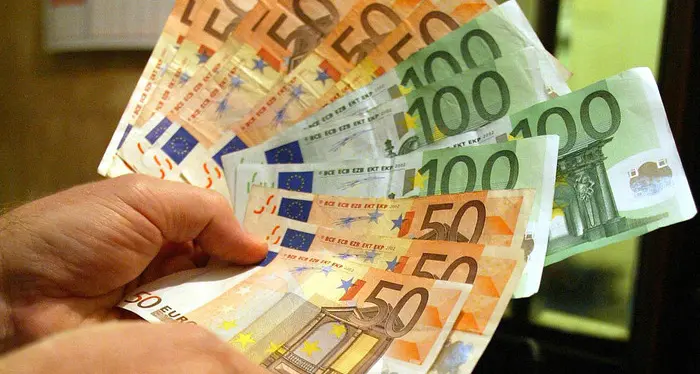Annunci di lavoro, scatta l’obbligo di indicare la retribuzione prevista: cosa cambia
