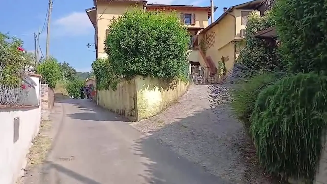 Uomo uccide moglie e figlio nella loro casa in Versilia: \"Mi sono liberato di loro\"