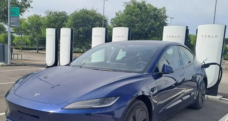 Auto di lusso fatte sparire e poi esportate: ecco come funzionava il sistema