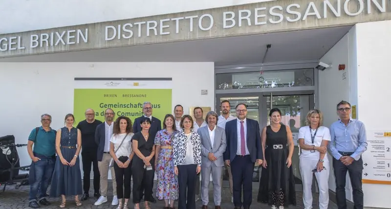 Inaugurata la Casa della Comunità di Bressanone: riunisce i servizi medici, assistenziali e sociali