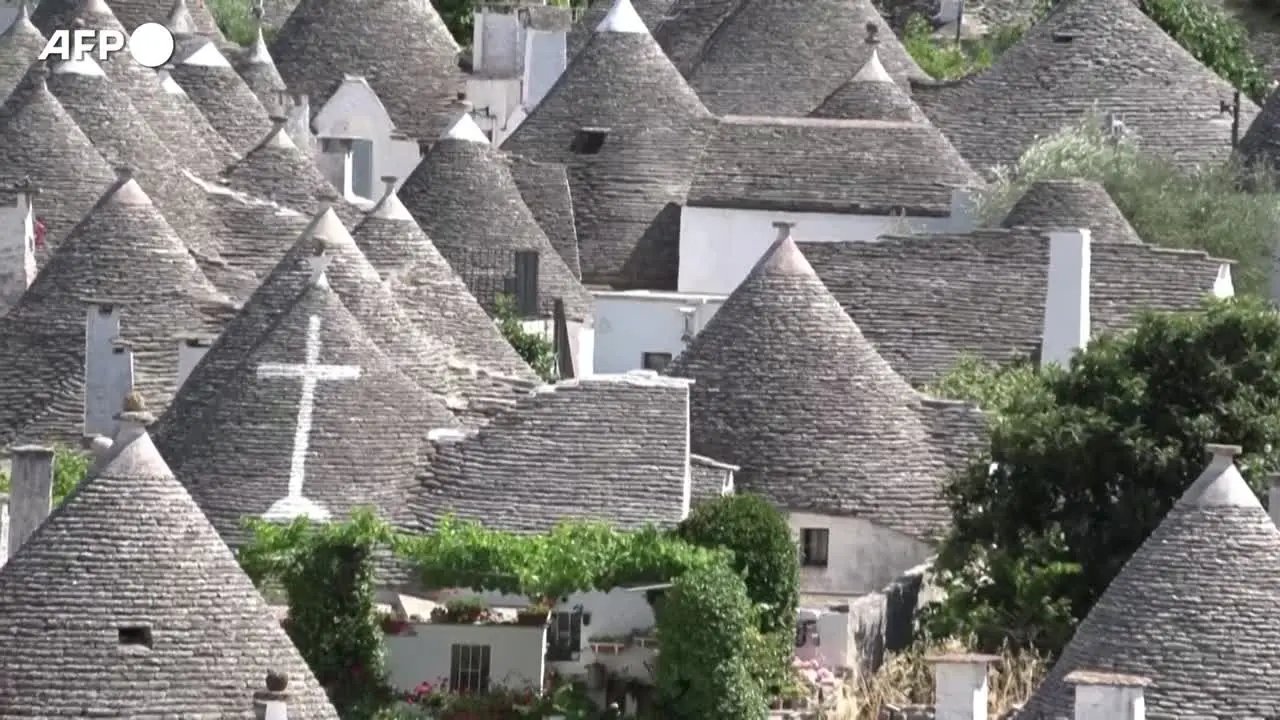 I trulli pugliesi offrono rifugio dalla calura estiva