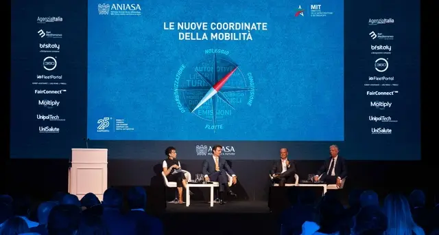 Gli italiani non rinunciano all’auto, ma oggi servono 11 stipendi