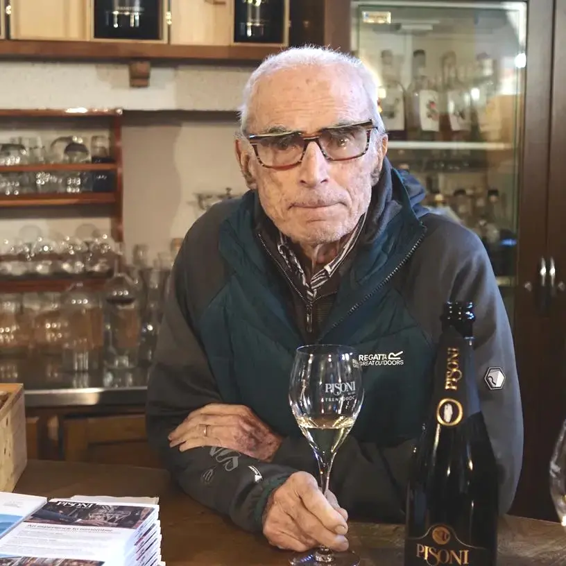 Gli assaggiatori di grappa della regione salutano Arrigo Pisoni: \"Un grande”