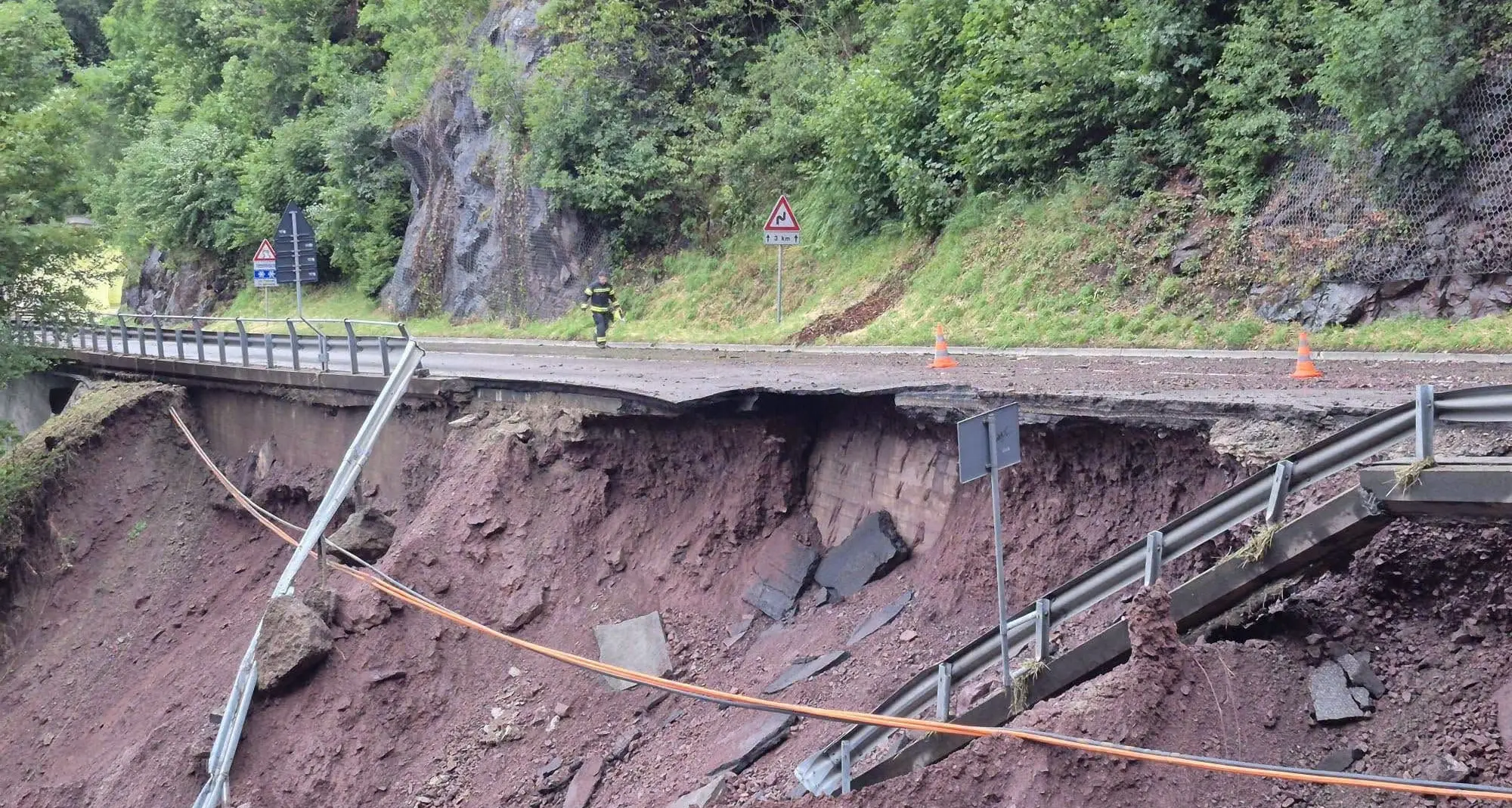 Alto Adige tra caldo record e maltempo: 69 evacuati, tre case travolte dal fango