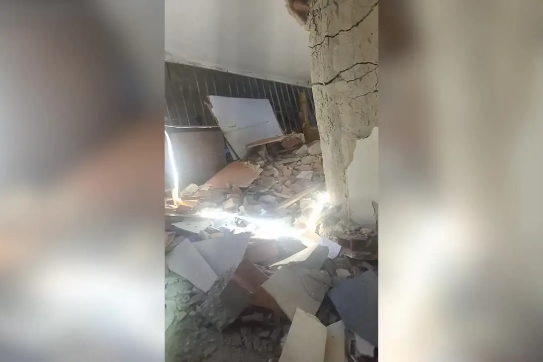 Venezuela, madre e figli sotto le macerie: le operazioni all'interno della struttura