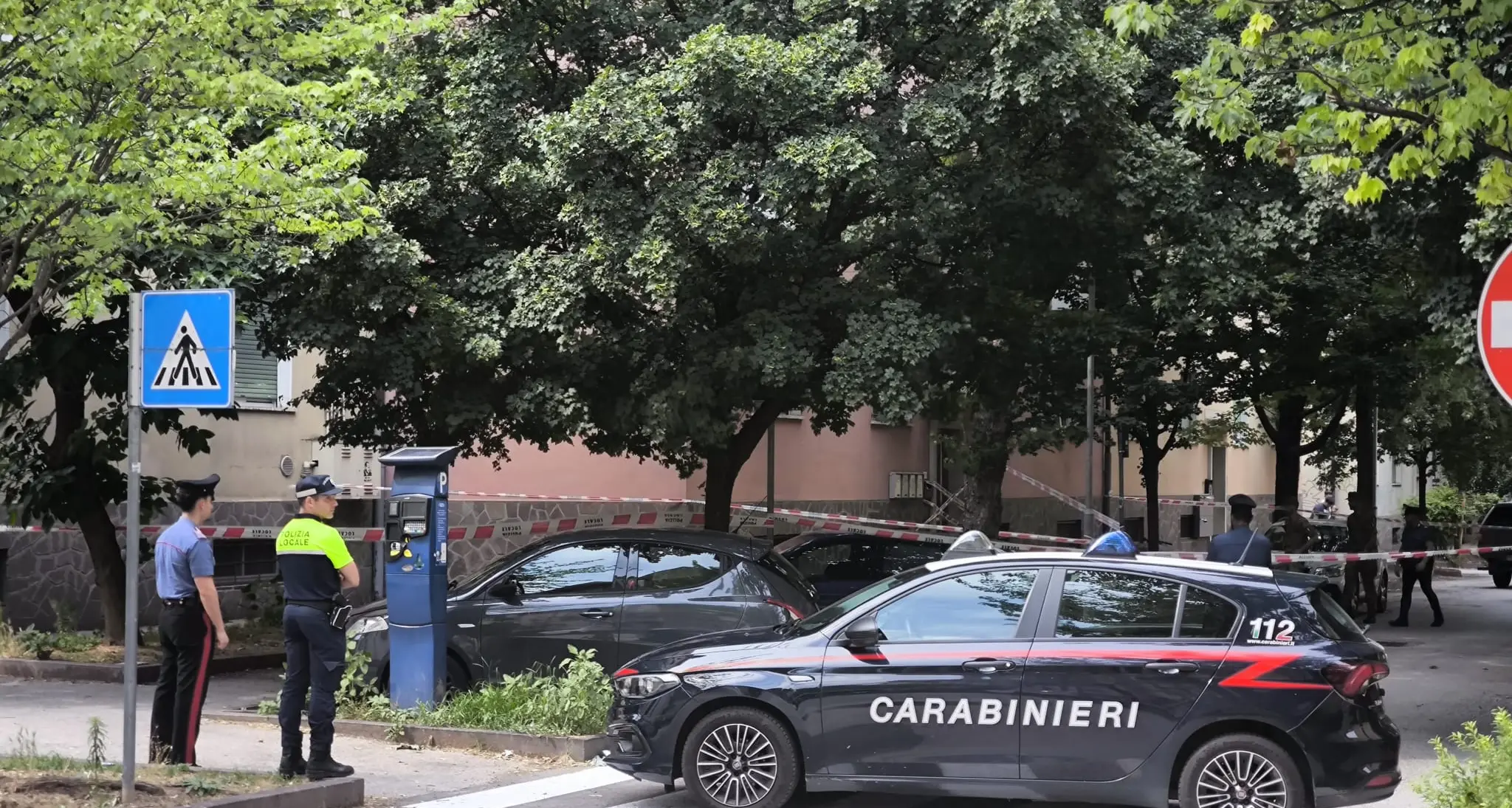 Trovano una granata sulle rive del lago di Caldonazzo e se la portano a casa a Trento: intervengono gli artificieri