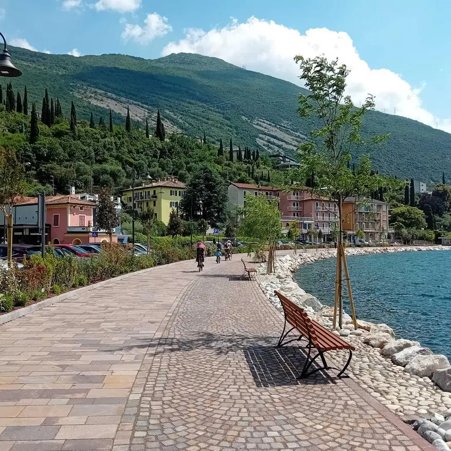 Inaugurati nuovi tratti della ciclovia del Garda tra Torbole e Riva