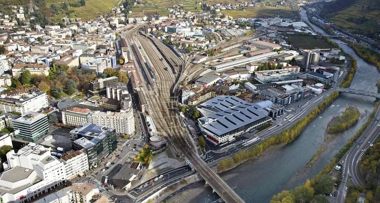 Areale ferroviario, ritardi di altri 15 anni. Prima si costruirà il bypass per merci e alta velocità