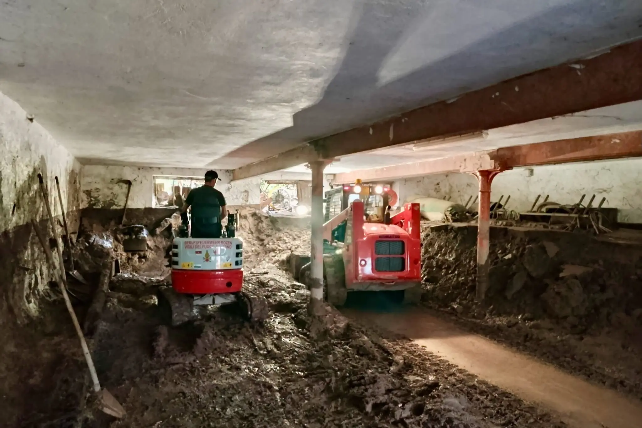 Emergenza tra Merano e Avelengo: proseguono senza sosta i lavori di sgombero