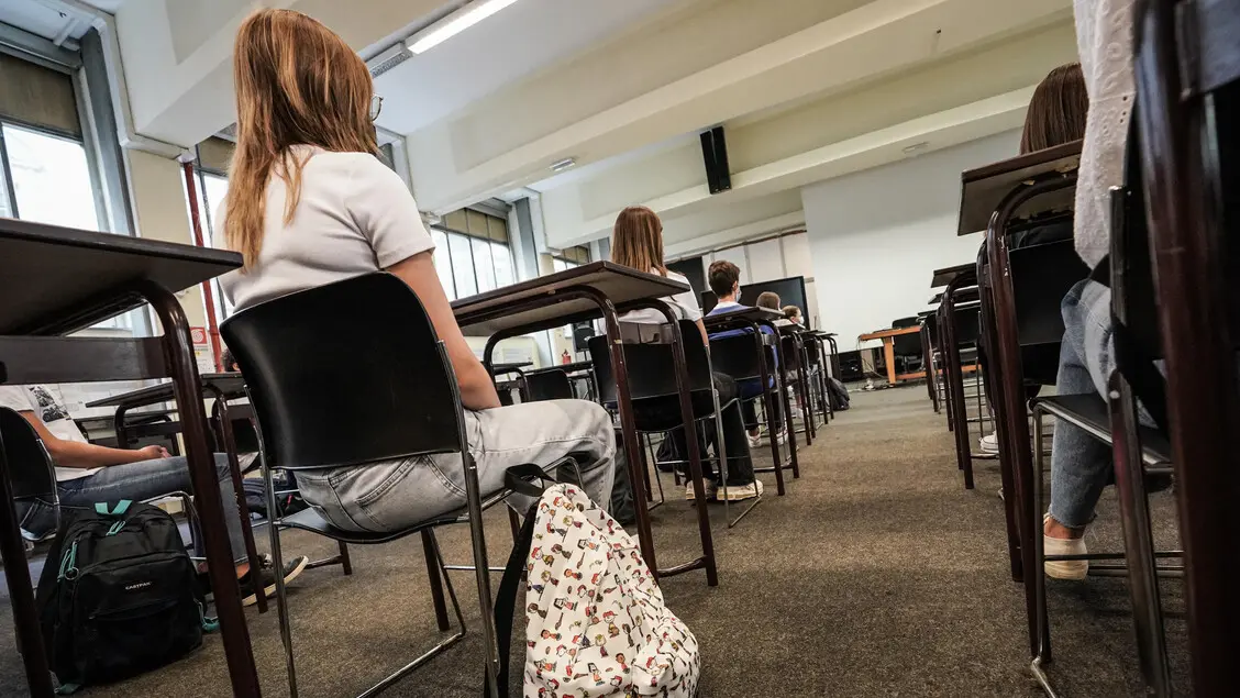 Educazione affettiva e sessuale a scuola, la mozione (approvata) dei Verdi spacca la Giunta