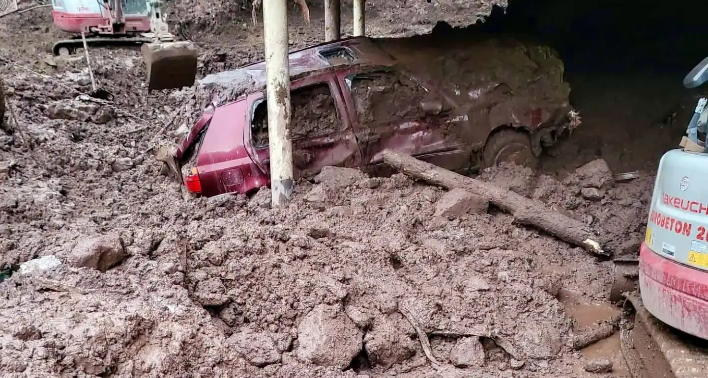 Merano, senza sosta la bonifica dopo la colata di detriti