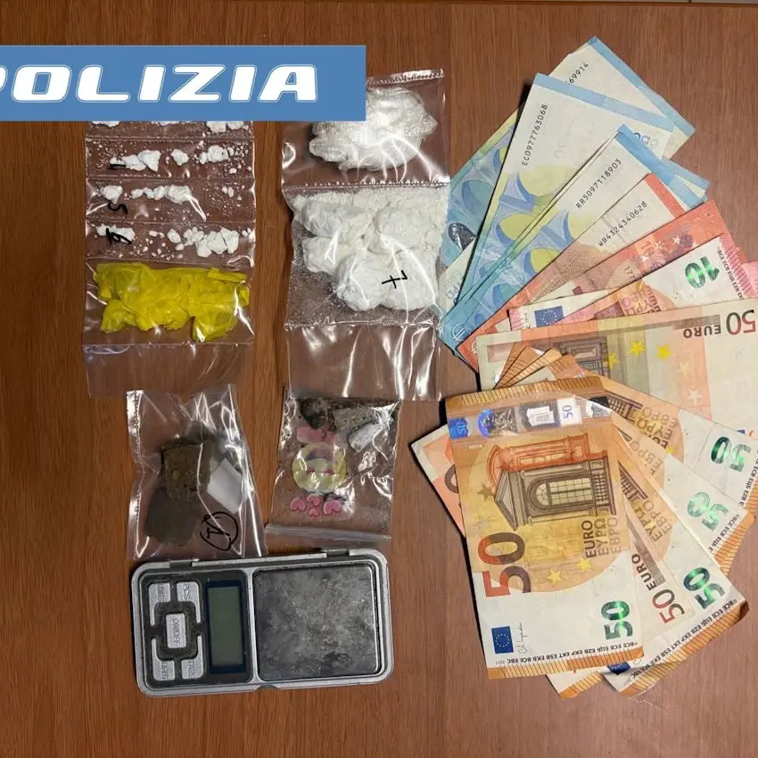 Disoccupato ma con auto di lusso, spacciatore arrestato a Bolzano
