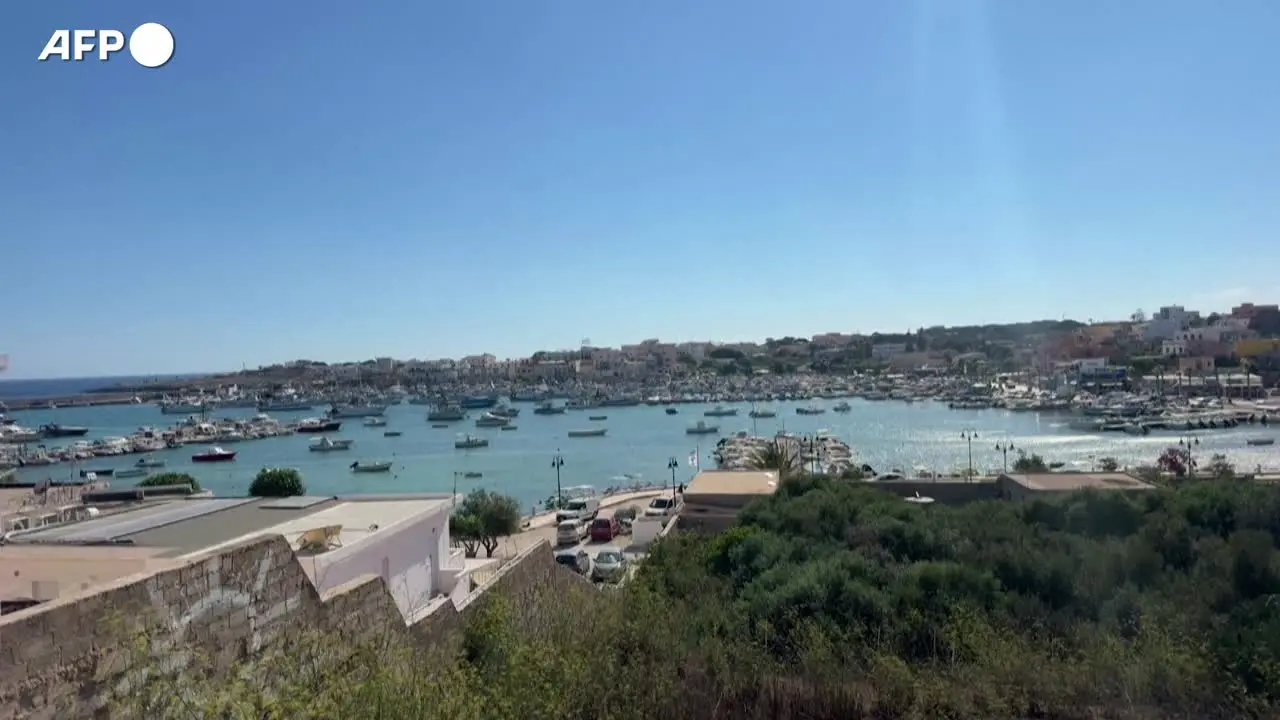 Relitti sommersi e mari caldi minacciano i pescatori di Lampedusa
