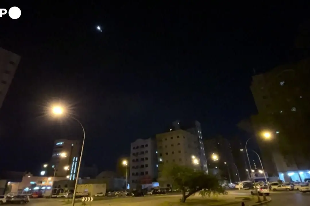 Attacchi iraniani in Kuwait, colpite basi militari Usa
