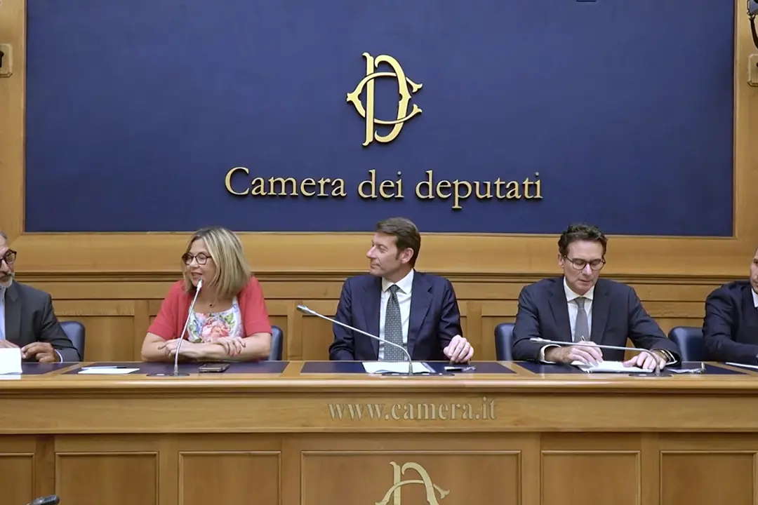 Amazon, donati oltre 600mila prodotti per un valore di oltre 8 milioni di euro