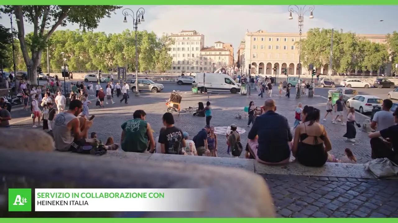 La socialità dei giovani cambia volto tra casa, aperitivi e weekend