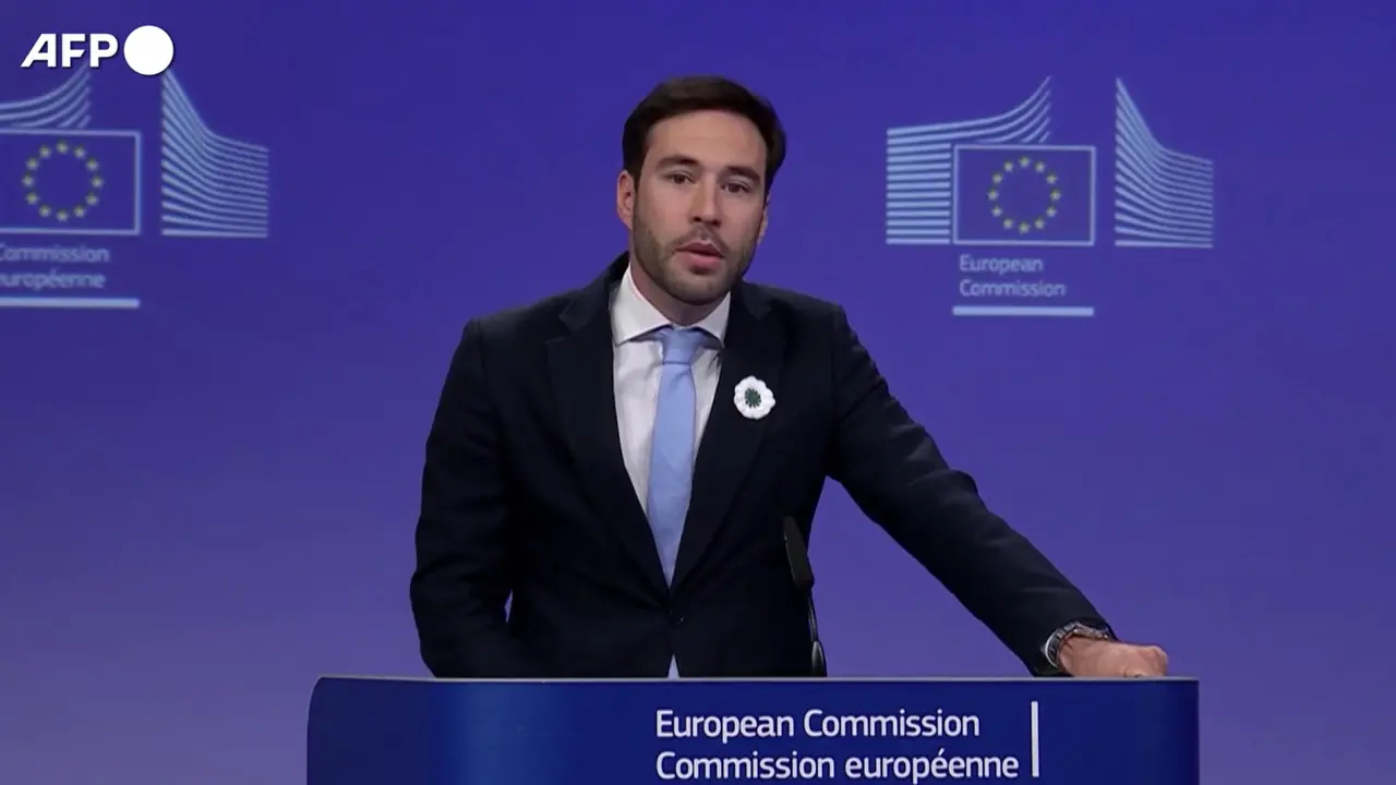 Ue: “Design di Instagram e Facebook crea dipendenza, violato il Dsa”
