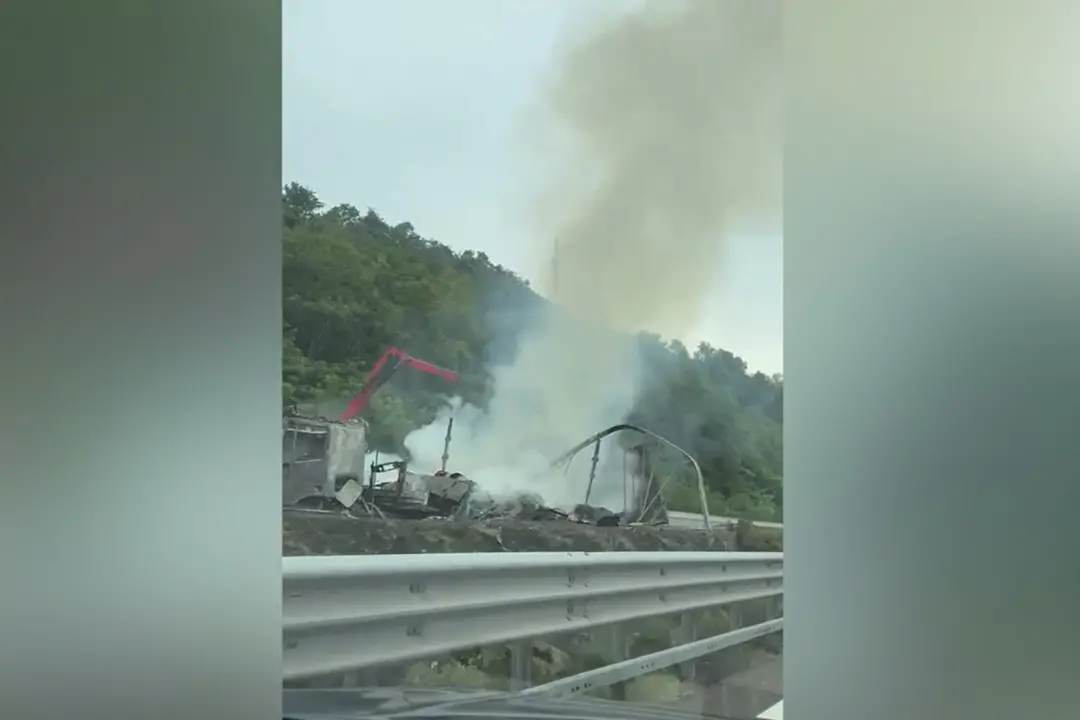 Camion in fiamme, chiuso dalle 15 un tratto dell'A1 nel Fiorentino