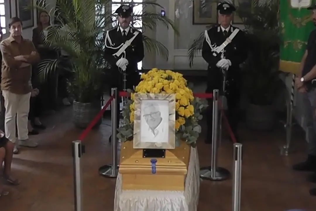 Peppino di Capri, la camera ardente aperta nella sua amata isola