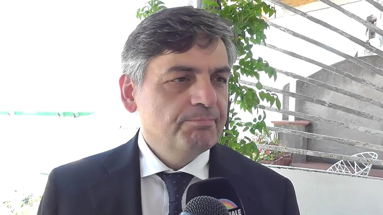 Peppino di Capri, il sindaco: “Ha portato l'anima dell'isola in giro per il mondo”