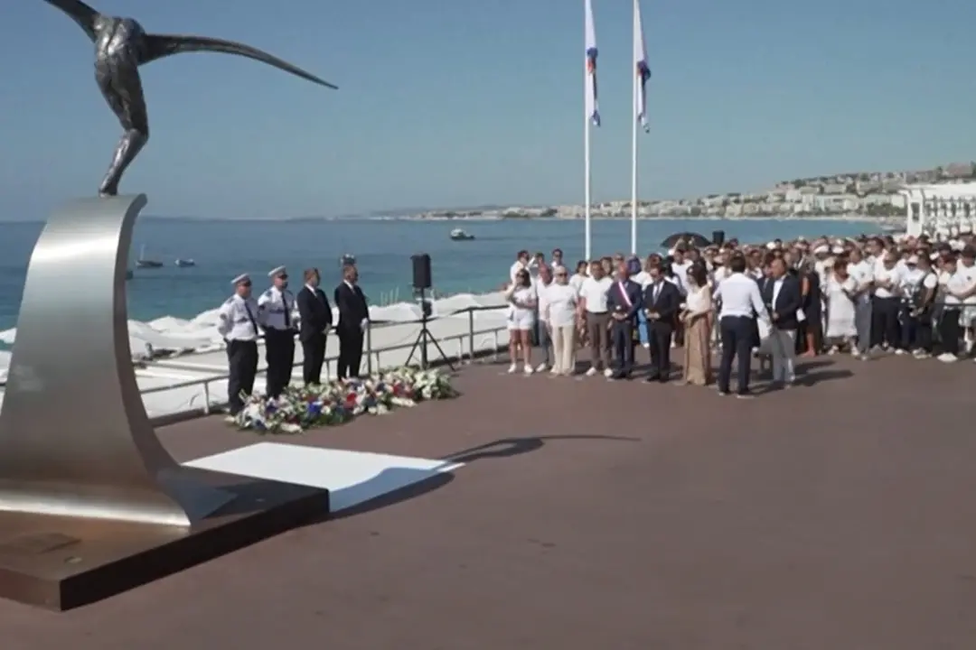 Nizza, commemorazione a 10 anni dall'attentato sulla Promenade des Anglais